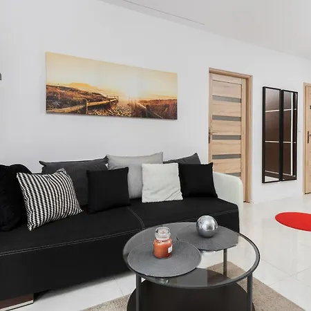 Kalinowa Z Parkingiem W Cenie By Renters Апартаменты